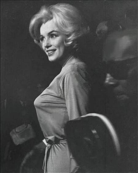 Arriving at the Hilton February-March 1962, stay in Mexico. | Marilyn ...